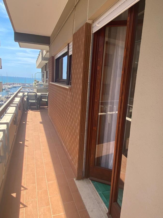 Lucia House Mare Nettuno Daire Dış mekan fotoğraf