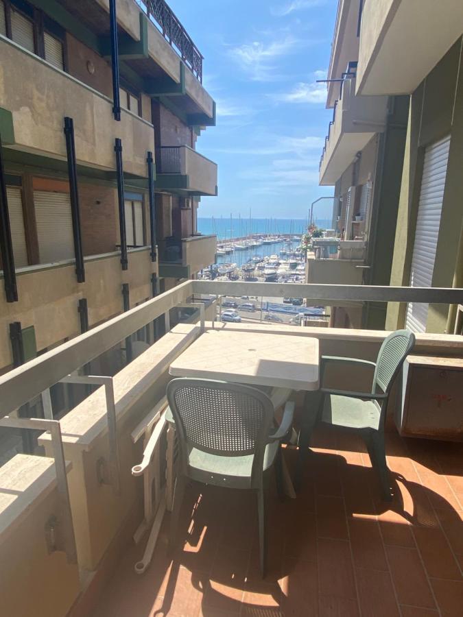 Lucia House Mare Nettuno Daire Dış mekan fotoğraf