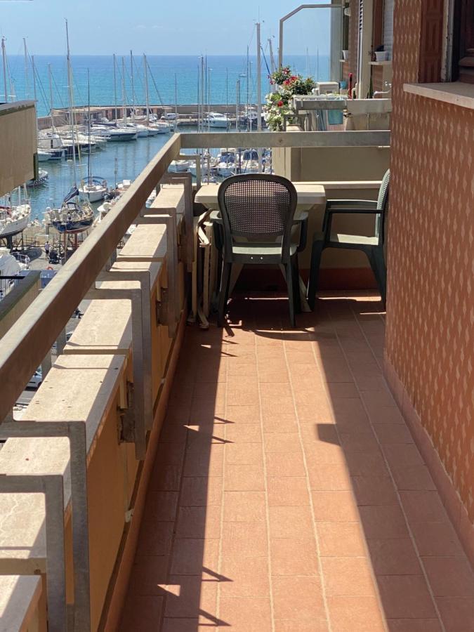 Lucia House Mare Nettuno Daire Dış mekan fotoğraf